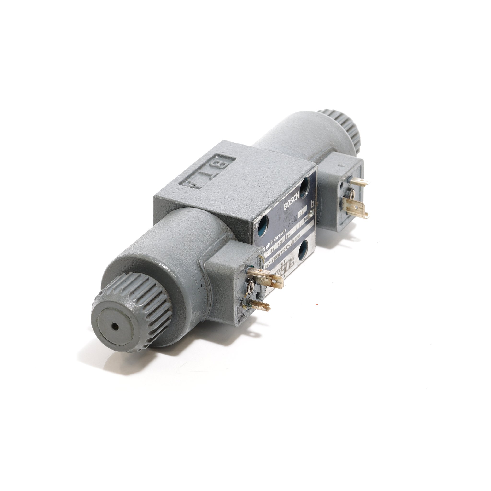 Hydraulic directional control valve  Used